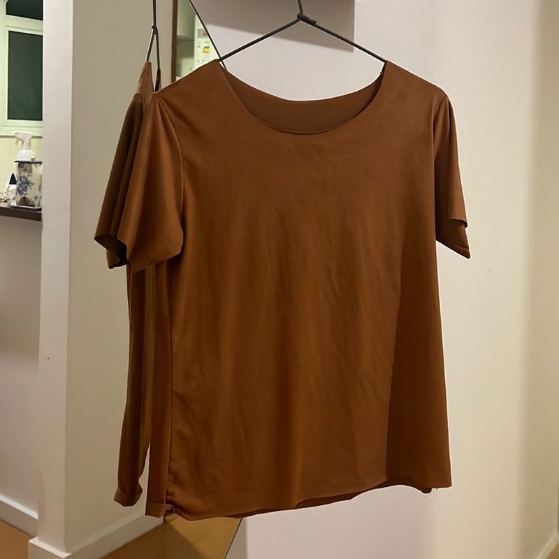 Blusa camurça marrom store feminina