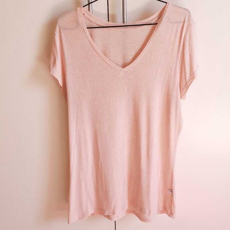 Curta Rosa Gola V | Feminina Privalia Usado 71644613 | enjoei