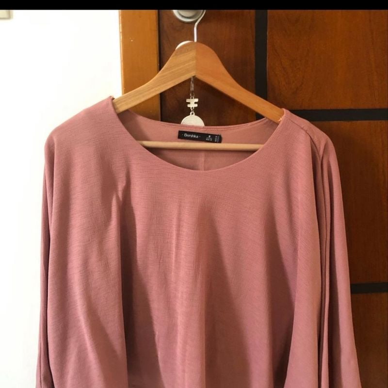 Blusa best sale rosa bershka