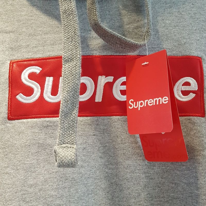 Moletom store supreme cinza