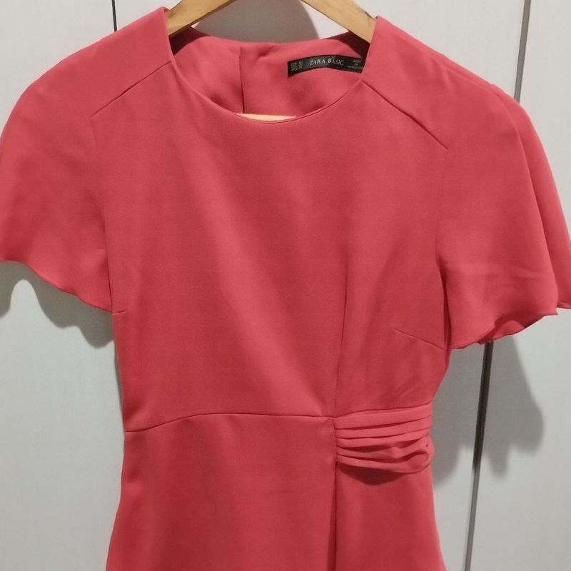 Blusa discount peplum zara