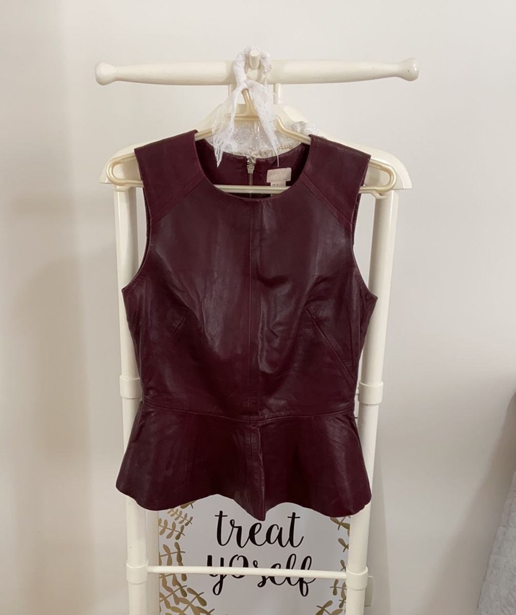 blusa peplum de couro