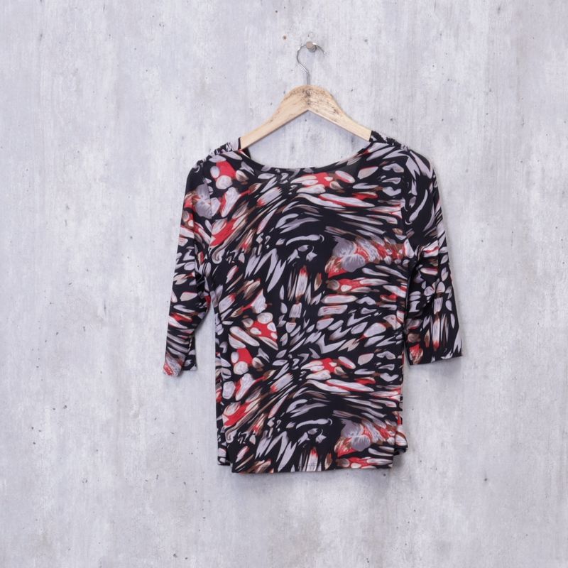 Blusa Preta Abstrata Saga Blusa Feminina Saga Usado 80870157