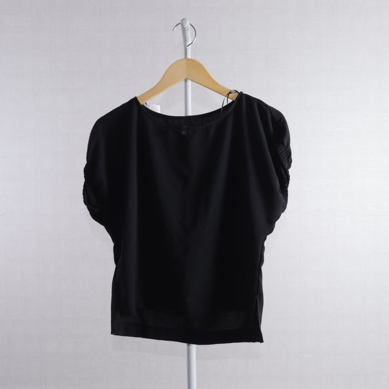 Blusa preta best sale feminina riachuelo