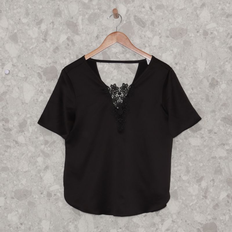 Blusa preta hot sale feminina riachuelo