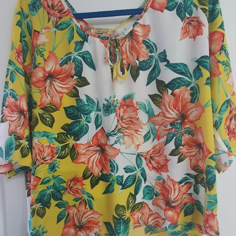 Blusa Tipo Bata de Viscose Estampada Tamanho M, Blusa Feminina Thiamo  Nunca Usado 96524105