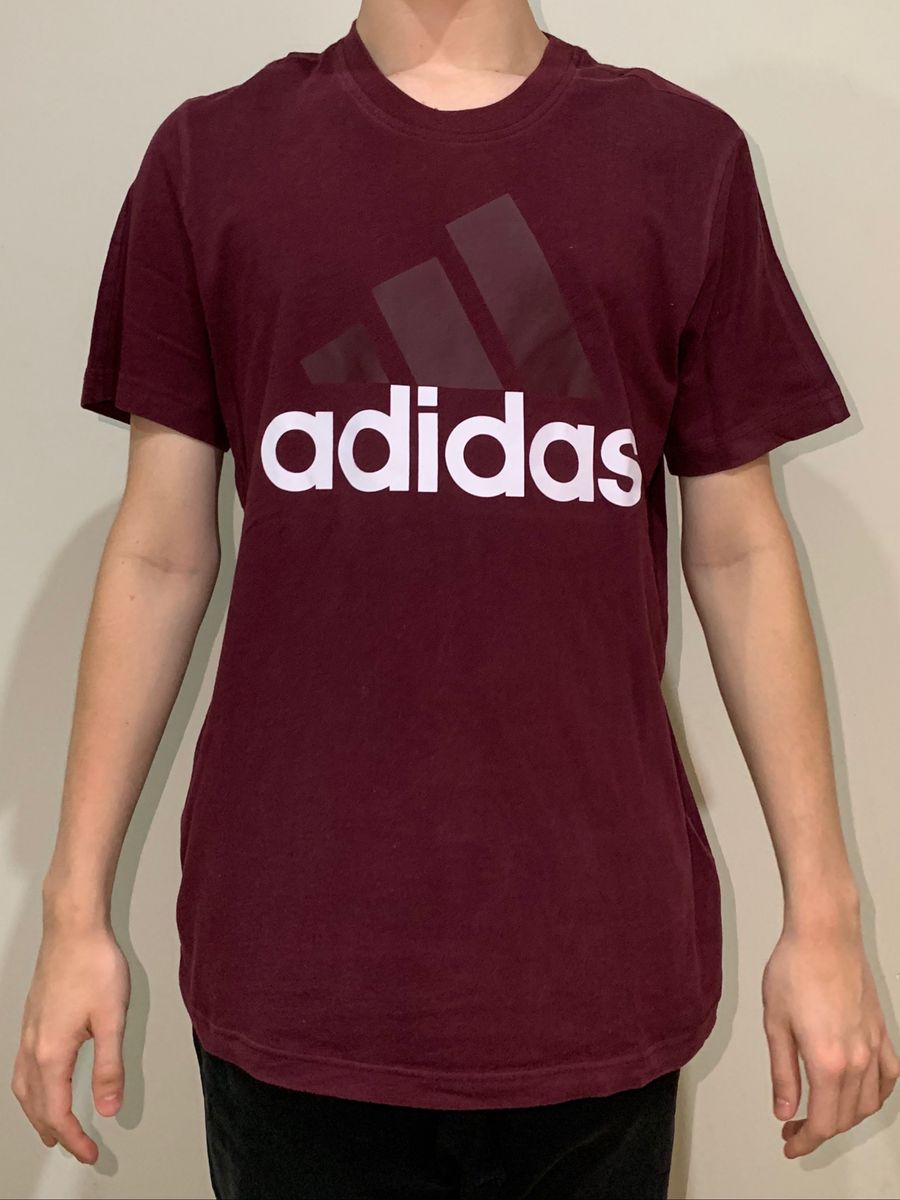 camiseta vinho adidas