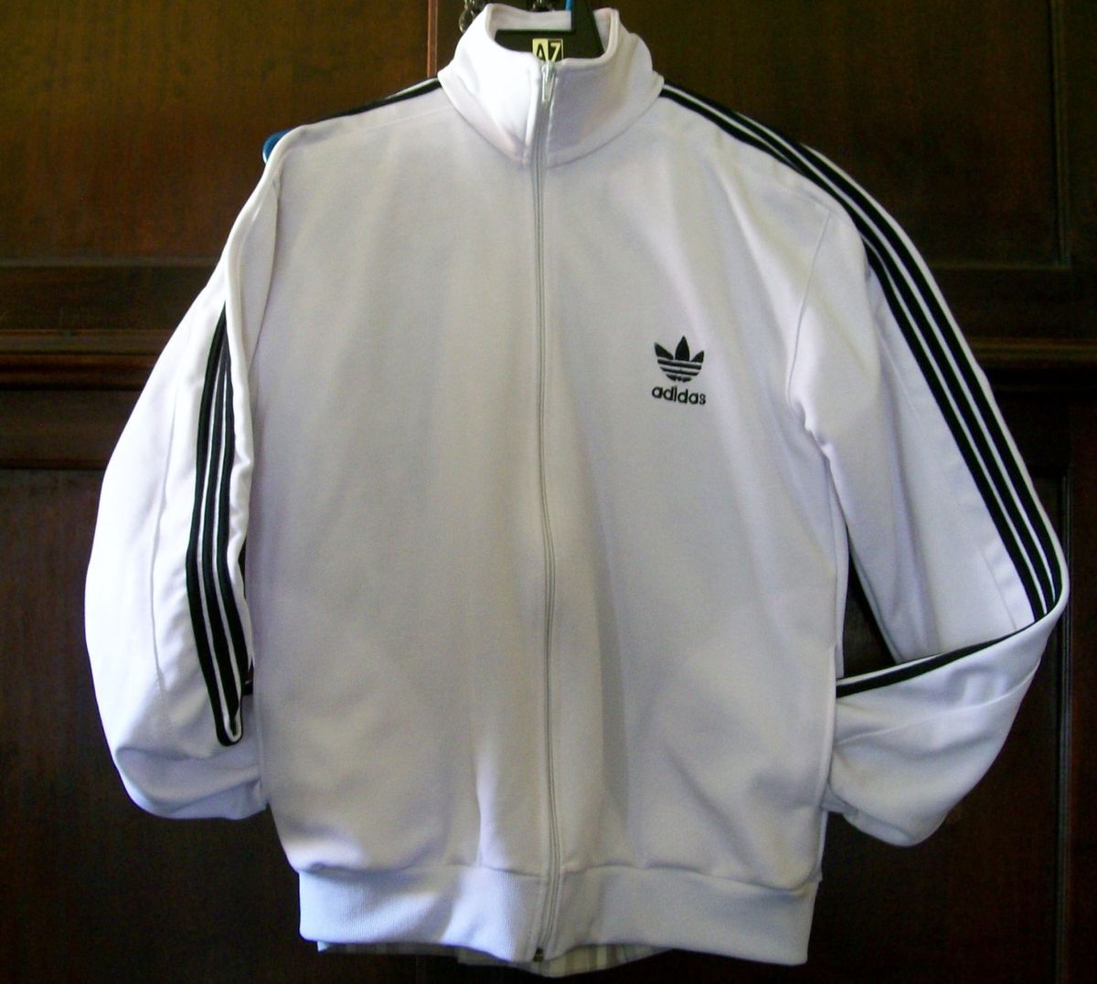 casaco da adidas branco