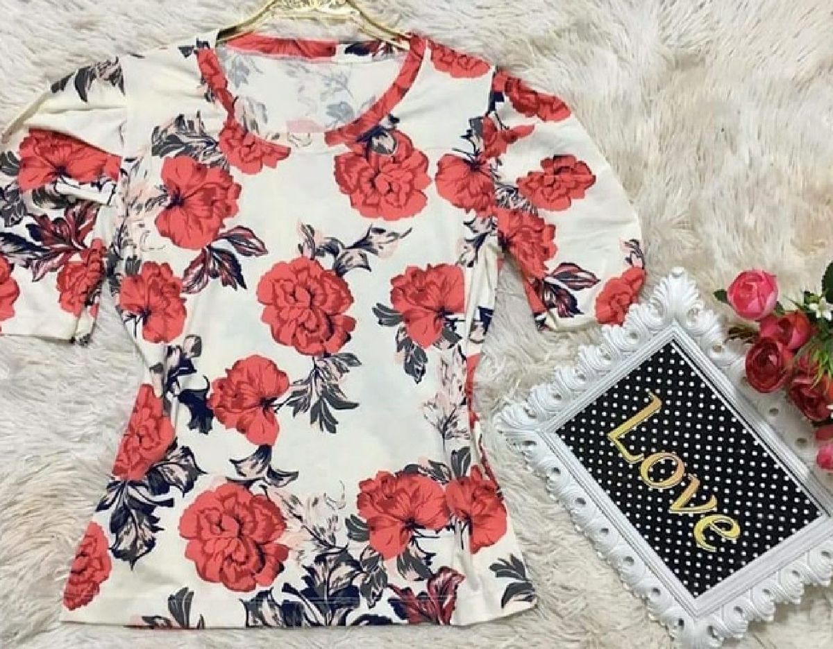 blusas floridas
