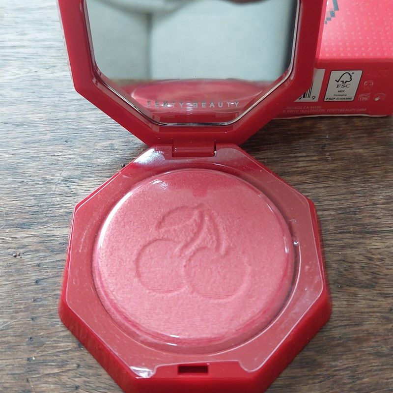 Blush Hot Cheeks Cor Cherry Pie'D | Fenty Beauty Nunca Usado