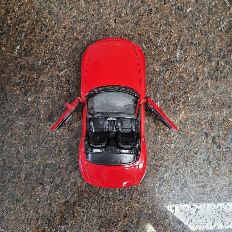 Bmw Z4 1/32 Miniatura | Maisto Usado 112257121 | enjoei