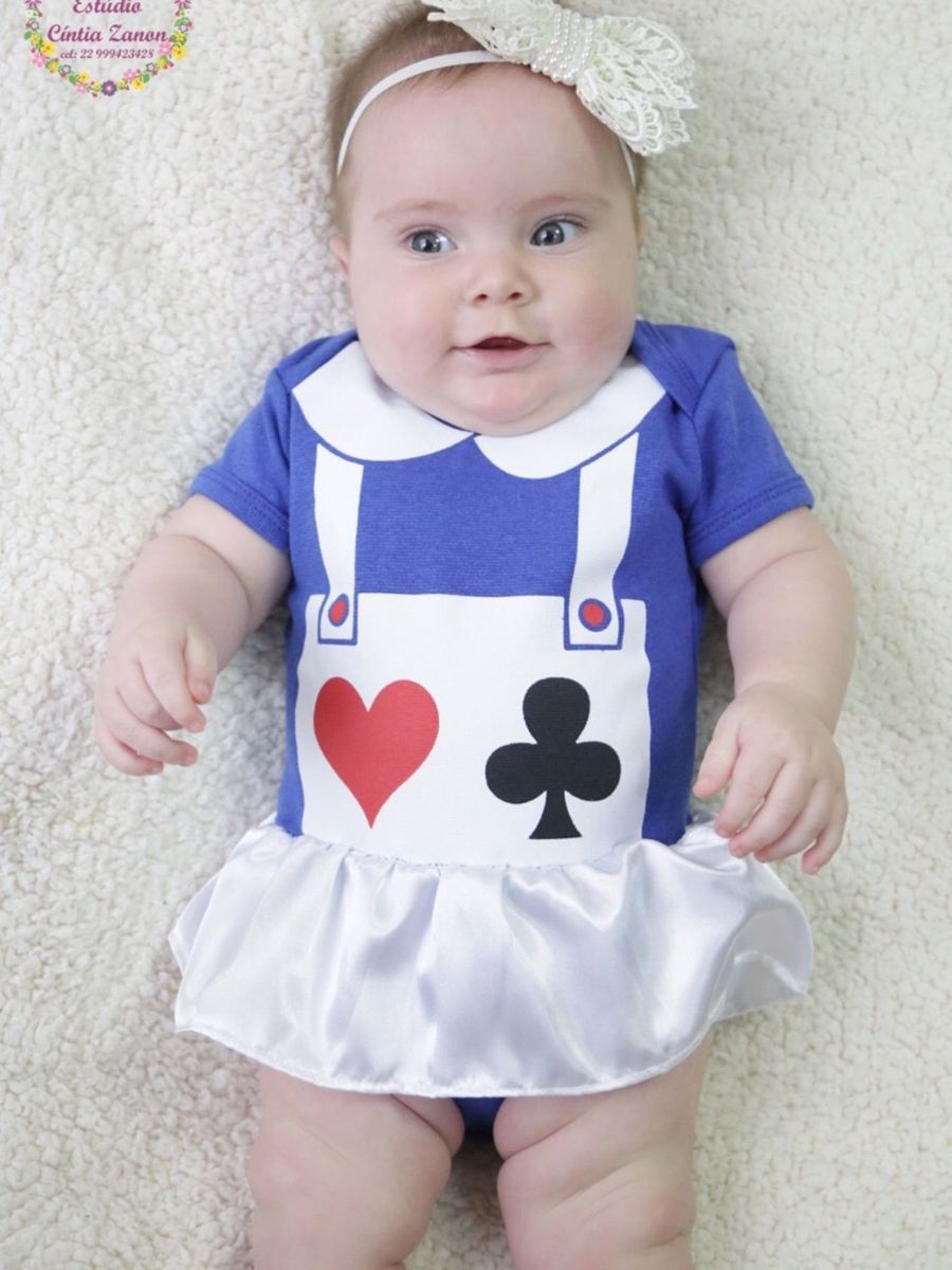 roupinha alice no pais das maravilhas