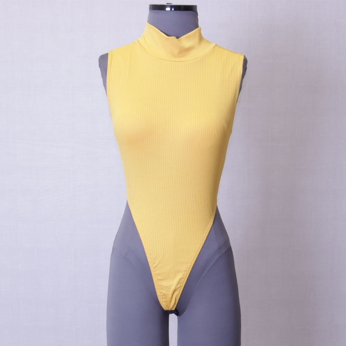 Body Amarelo Canelado com Bojo | Blusa Feminina Nunca Usado 85010635 ...