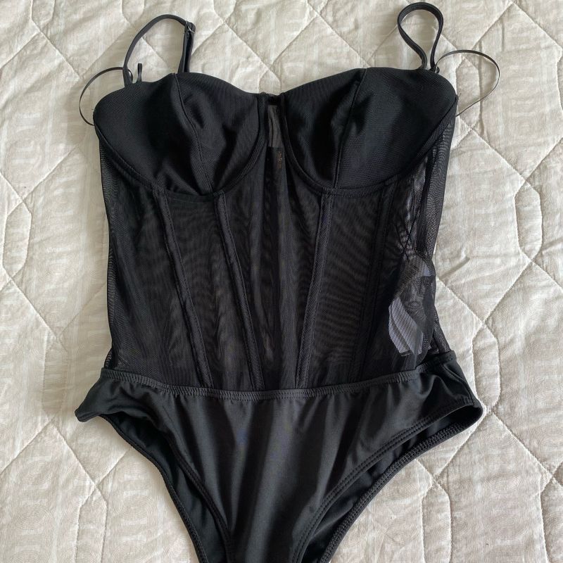 https://photos.enjoei.com.br/body-corset-de-alcas-em-tule-94987268/800x800/czM6Ly9waG90b3MuZW5qb2VpLmNvbS5ici9wcm9kdWN0cy8zMDgyMzE3OS85NWJiYjk1NjNmNjNjZjg2YjNlZjUzYjQ3ZTIzMjZmZC5qcGc