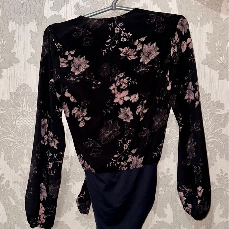 Blusa Preta Floral M Trendy Queen, Blusa Feminina M Trendy Queen Usado  96401785