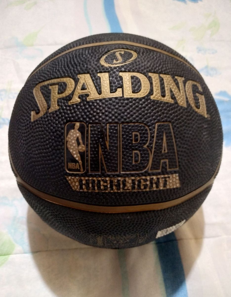 spalding highlight gold