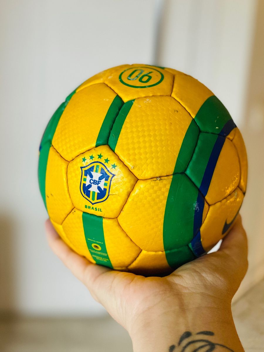 bola pequena da nike