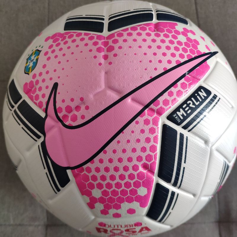 Bola nike outubro store rosa