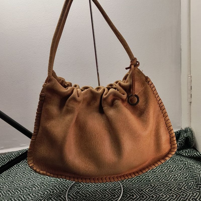 Bolsa Arezzo em Couro Natural R stico Estilo Saco. em timo Estado