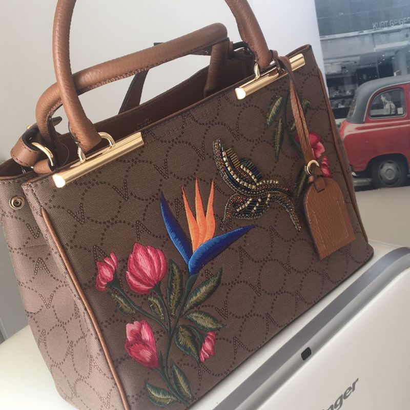 Bolsa Arezzo Original Bordada Beija Flor Bolsa de Ombro Feminina Arezzo Nunca Usado 38795778 enjoei