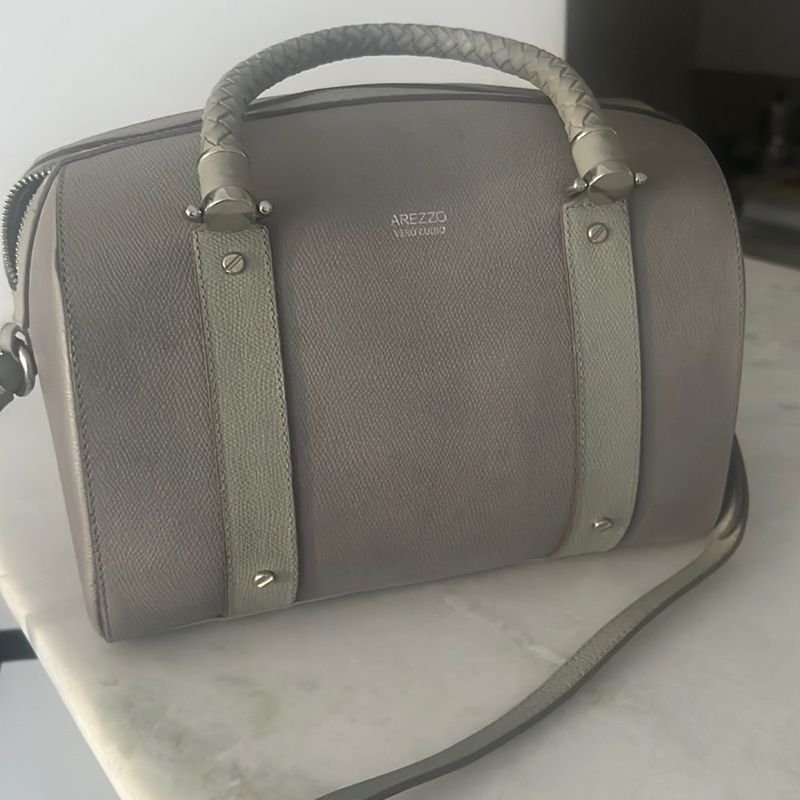 Bolsa Ba Arezzo Couro Cinza Bolsa de Ombro Feminina Arezzo Usado 93430611 enjoei