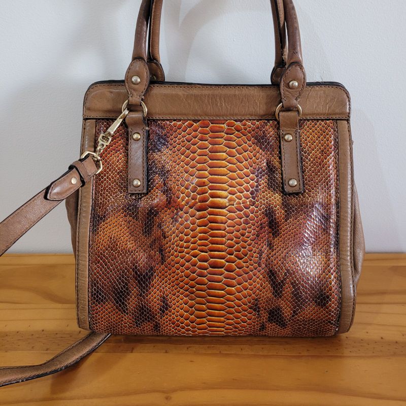 Bolsa Crocodilo Arezzo Bolsa de Ombro Feminina Arezzo Usado 87063976 enjoei