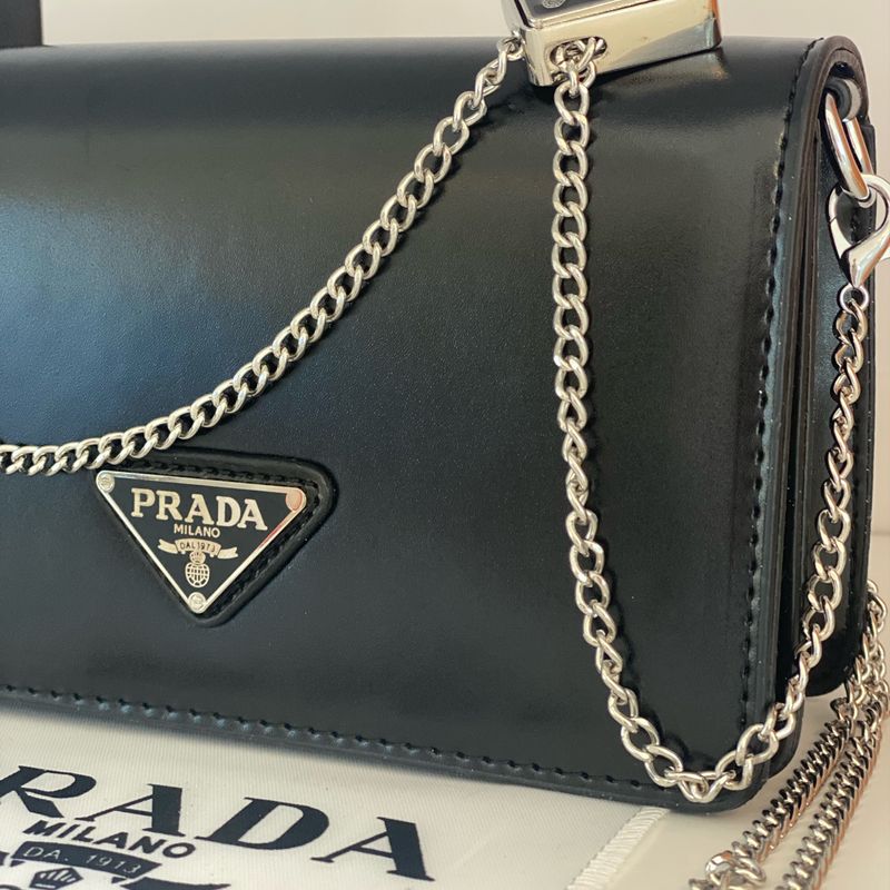 Bolsa Prada Premium Cravejada em Strass | Bolsa de Ombro Feminina Prada  Nunca Usado 78516490 | enjoei