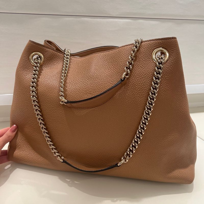 Bolsa Gucci Soho Chain Tote Nude