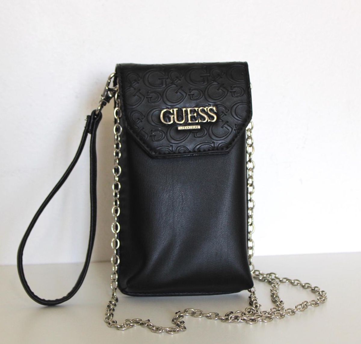 Bolsa guess 2024 para celular