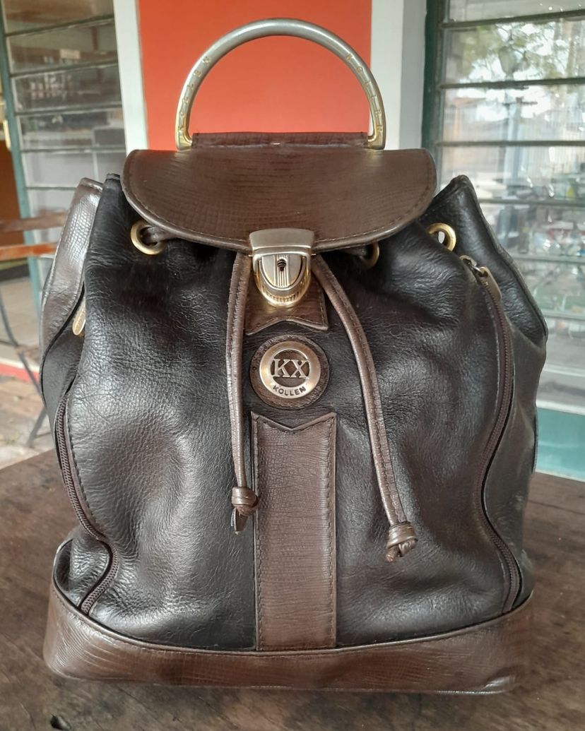 Bolsa Italiana, em Couro Natural, da Marca Kollen Exchange. | Mochila ...