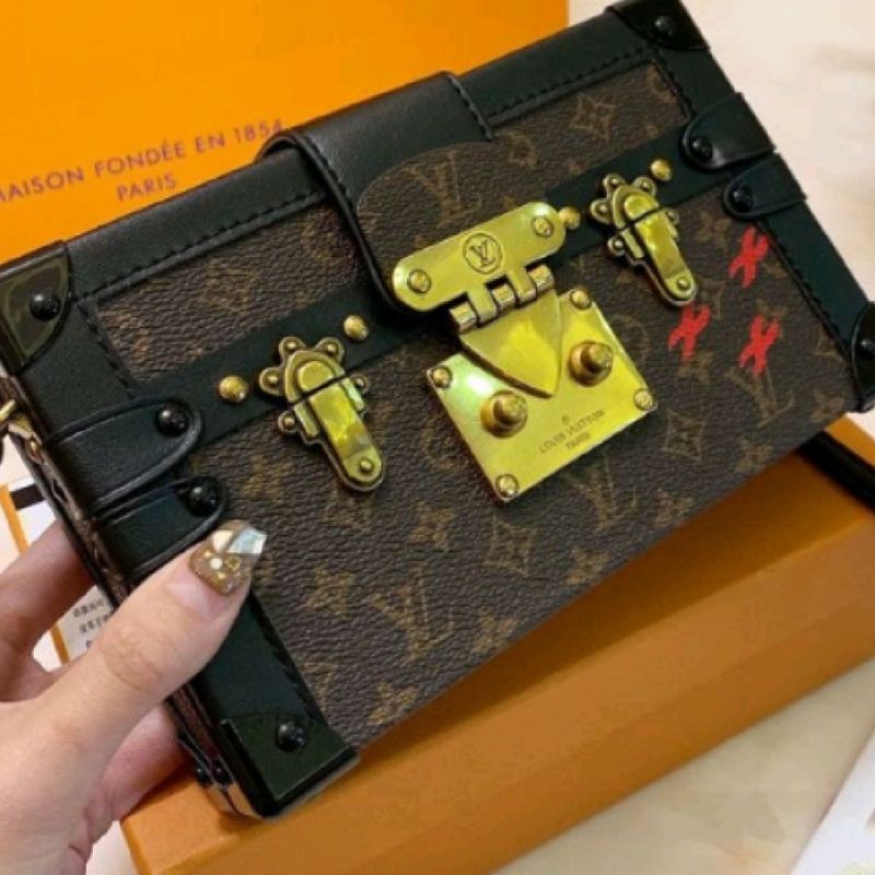 Alça Removível Louis Vuitton | Bolsa de mão Feminina Louis Vuitton Nunca  Usado 27841065 | enjoei