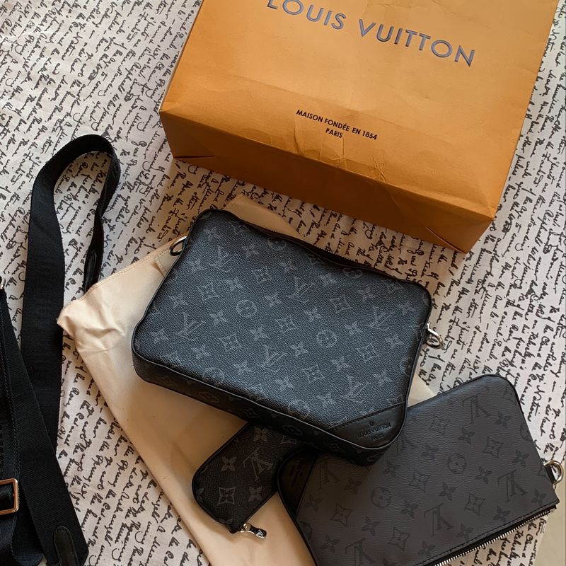 Bolsa Transversal de Trabalho Louis Vuitton Original | Bolsa Masculina  Louis Vuitton Usado 88531182 | enjoei