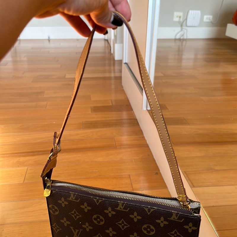 Bolsa Louis Vuitton Falsa | Bolsa de Ombro Feminina Louis Vuitton Usado  48975835 | enjoei