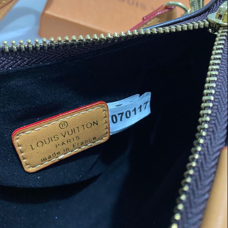 Multi Pochete Lv Alça Rosa | Bolsa de Ombro Feminina Louis Vuitton Nunca  Usado 37616149 | enjoei