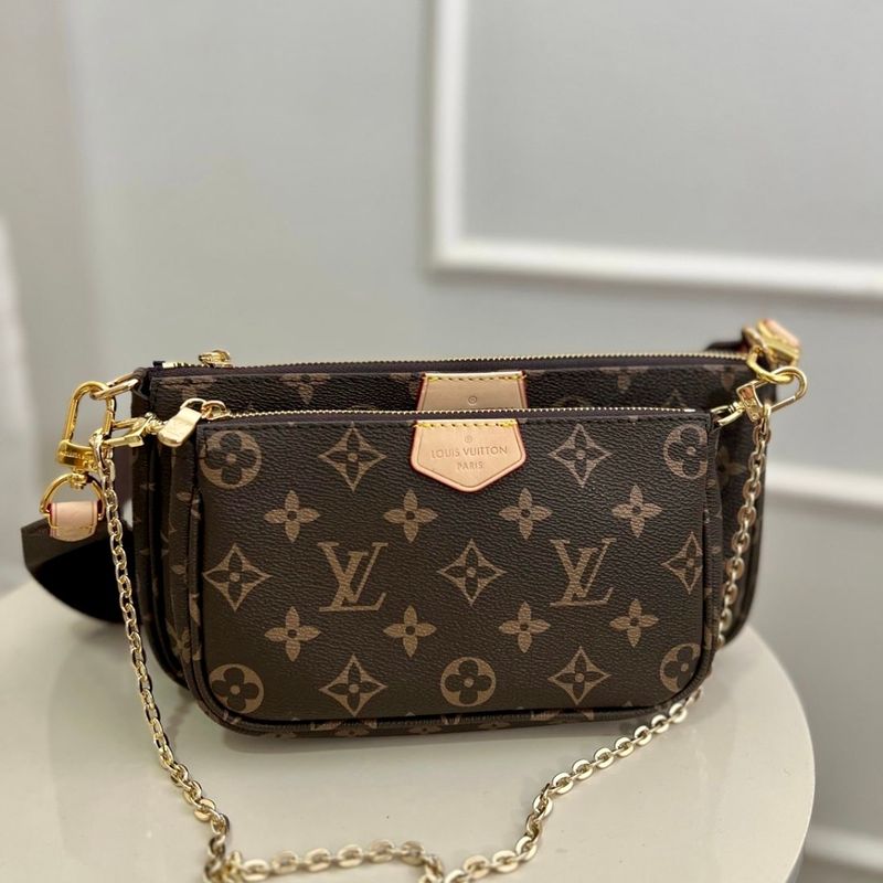 Bolsa Louis Vuitton Pochette Monograma, Clutch Feminina Louis Vuitton  Usado 78743851, enjoei em 2023