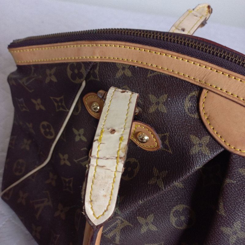 Bolsa Lv Usada  Bolsa de mão Feminina Louis Vuitton Usado