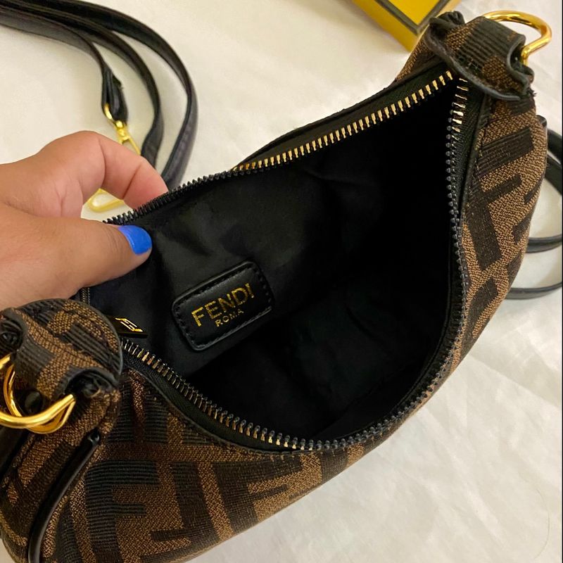 Bolsa Mini Fendi graphy em couro legítimo