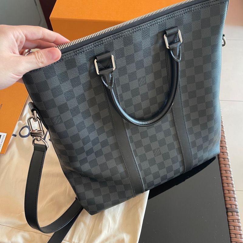 Louis vuitton best sale anton tote