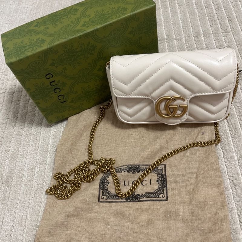 Bolsa Gucci Original transversal GG Marmont mini matelassê Feminino