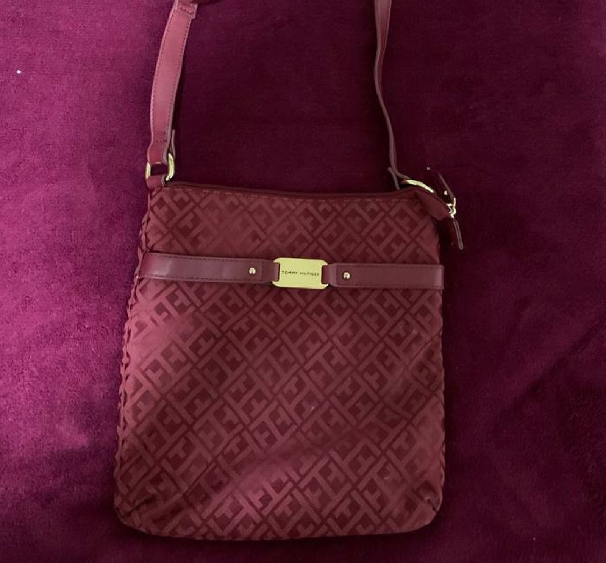 bolsa transversal tommy hilfiger feminina