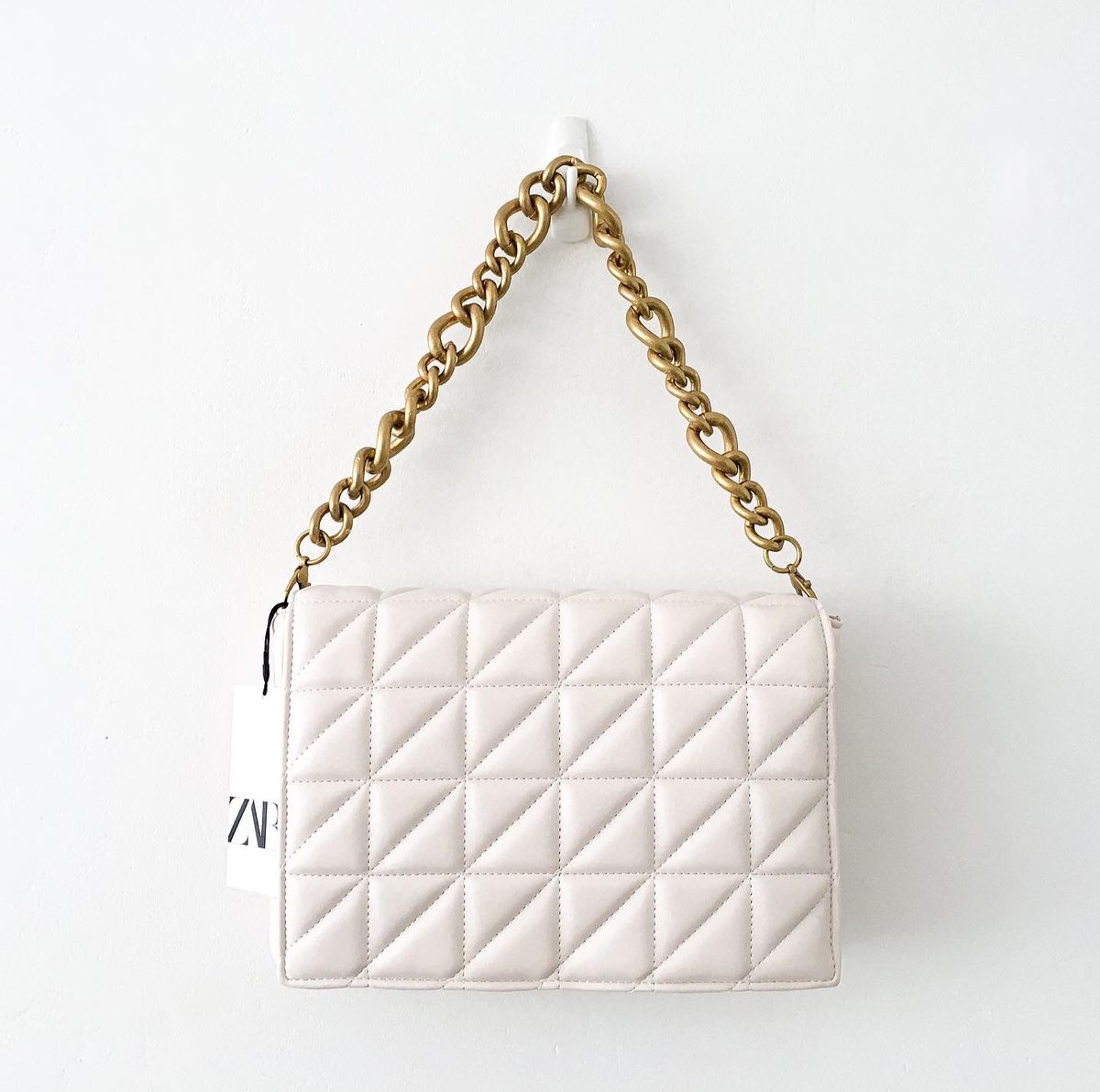 Bolsa Zara Baguete Branca Acolchoada | Macacão Feminino Zara Usado ...