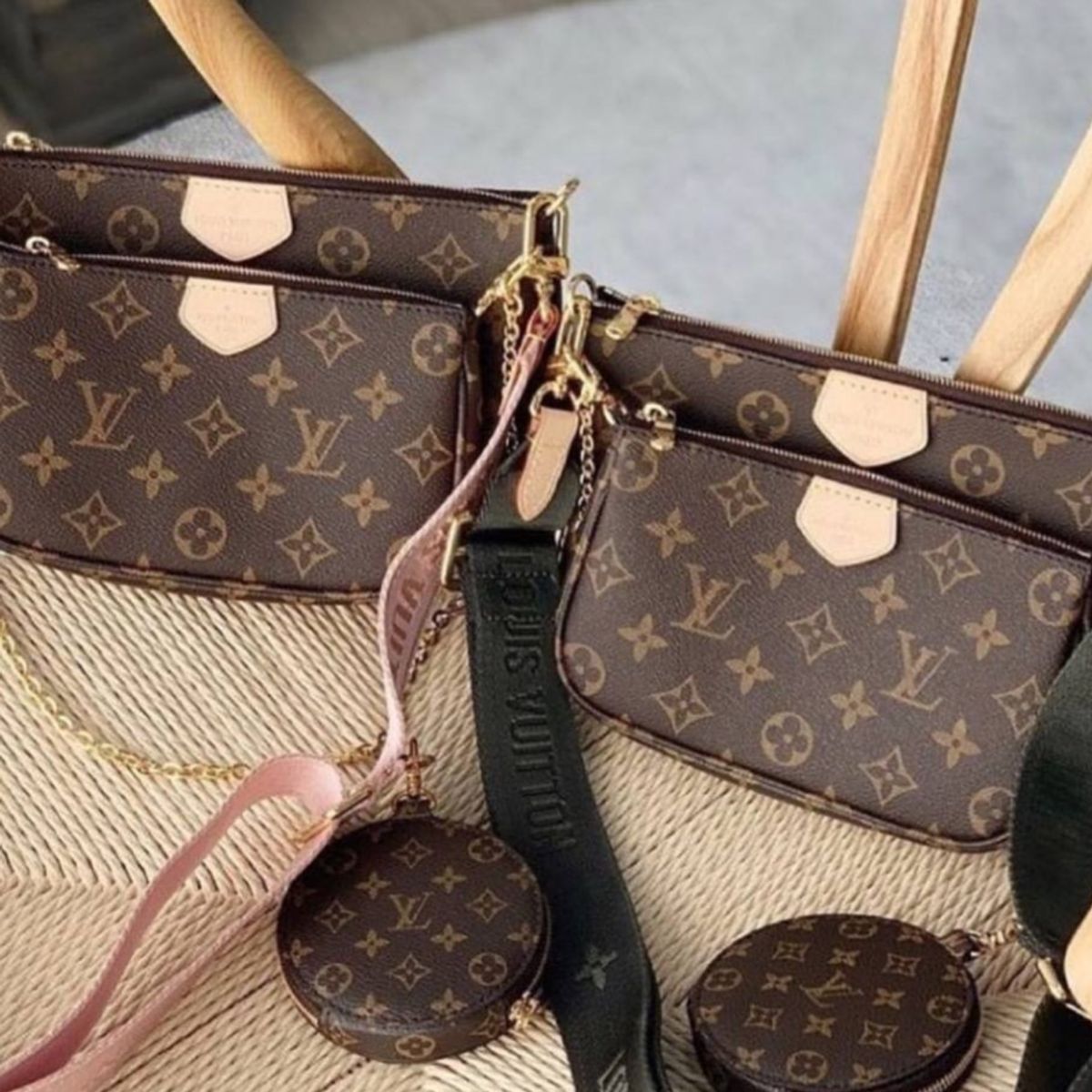 Bolsas Primeira Linha Louis Vitrine | Bolsa de Ombro Feminina Louis ...