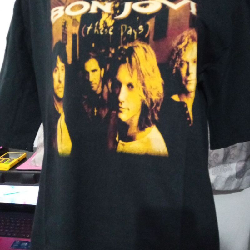 Bon Jovi These Days Camiseta de Banda Tam M | Tribo Urbana Usado