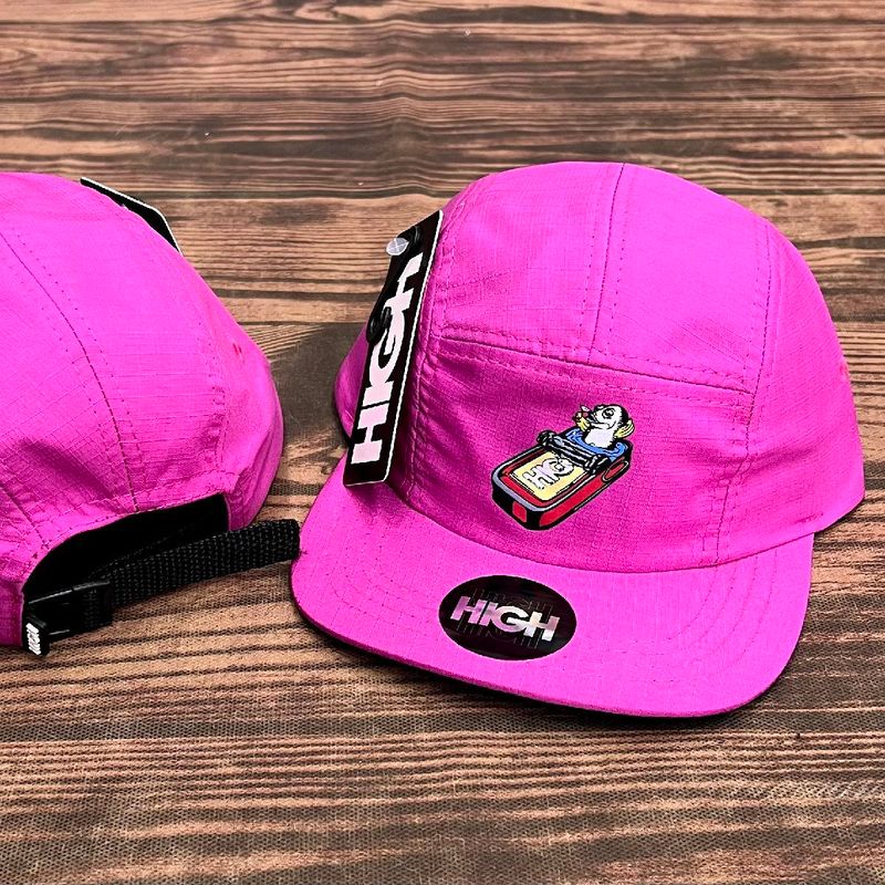 Boné High Strapback Five Panel Rosa