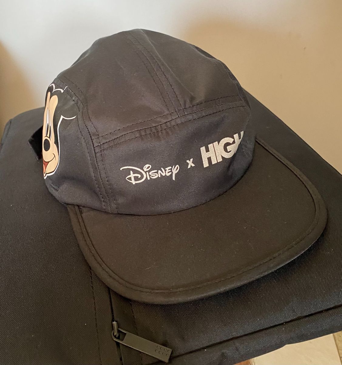 Boné High X Disney 86260356 | enjoei