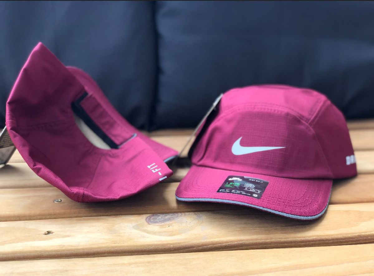Bone Logo Refletivo Roxo Dry-fit Aba Curva Strapback Ajustável ...