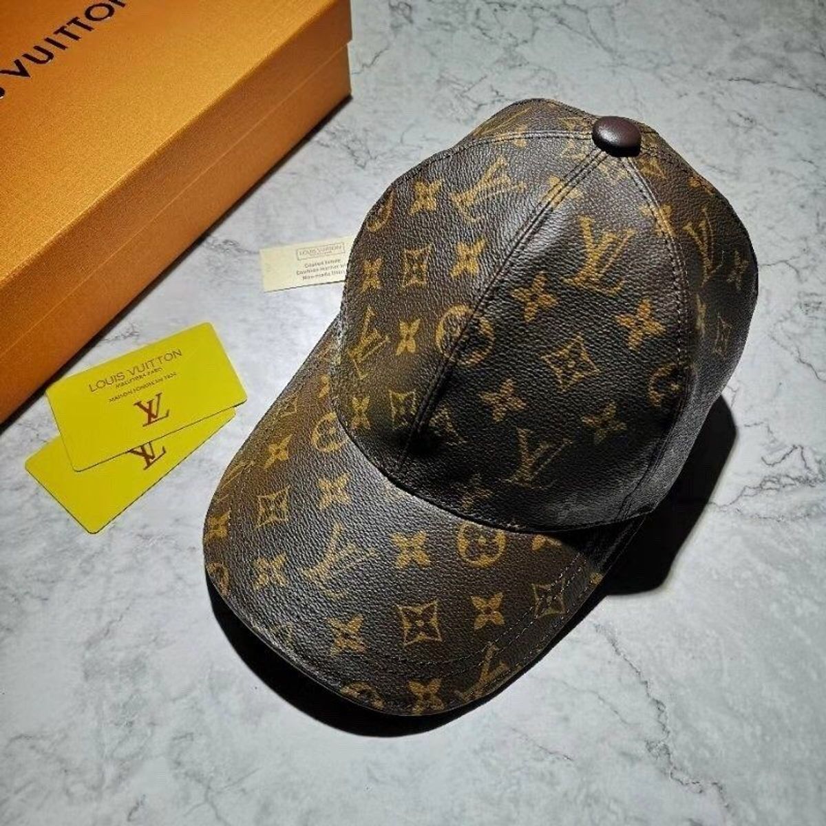 Boné Louis Vuitton Couro Monogram Marrom Unissex 41054095 enjoei