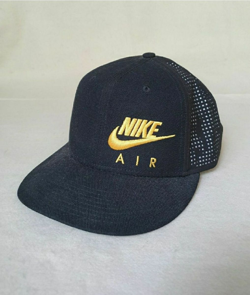 Black nike air store hat