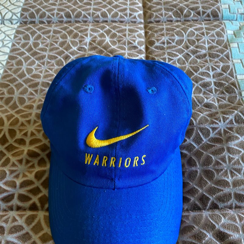 Nike store warriors hat