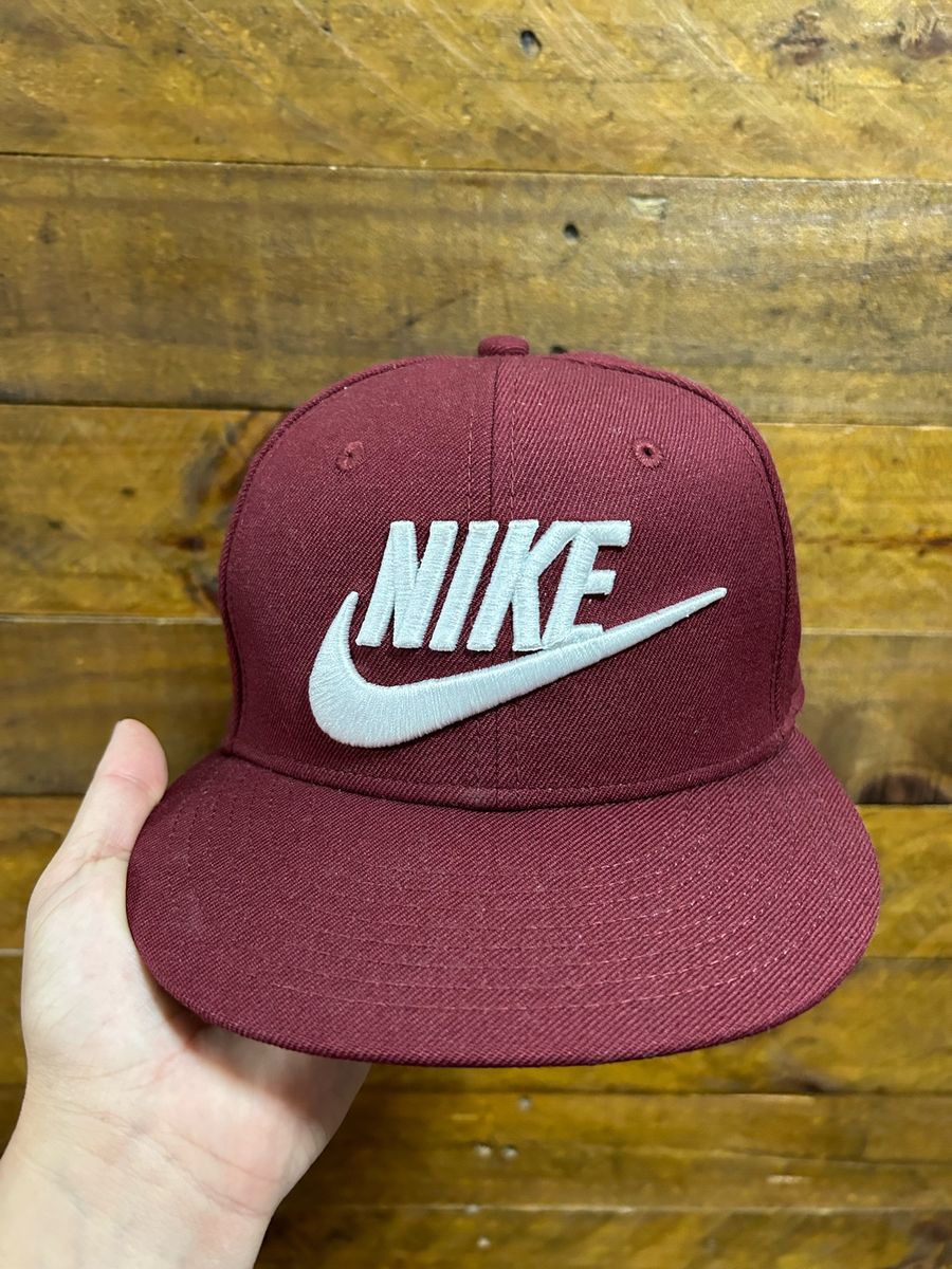 Boné Nike Vinho Nike Usado 100846105 enjoei
